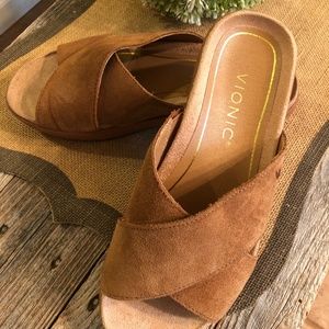 Vionic slide sandals